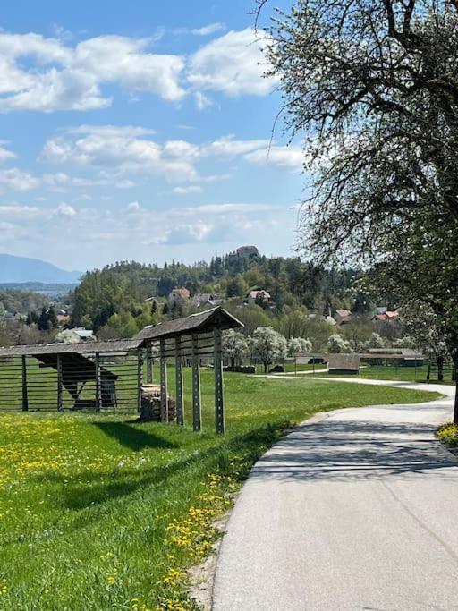 Mountain Vista Apartment ブレッド エクステリア 写真